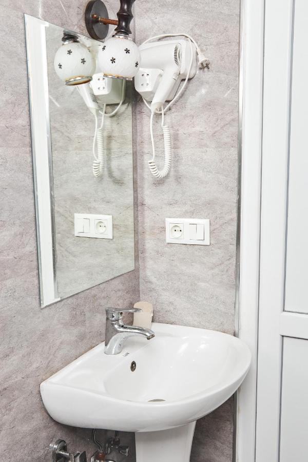 New Star Hotel Tbilisi Ngoại thất bức ảnh